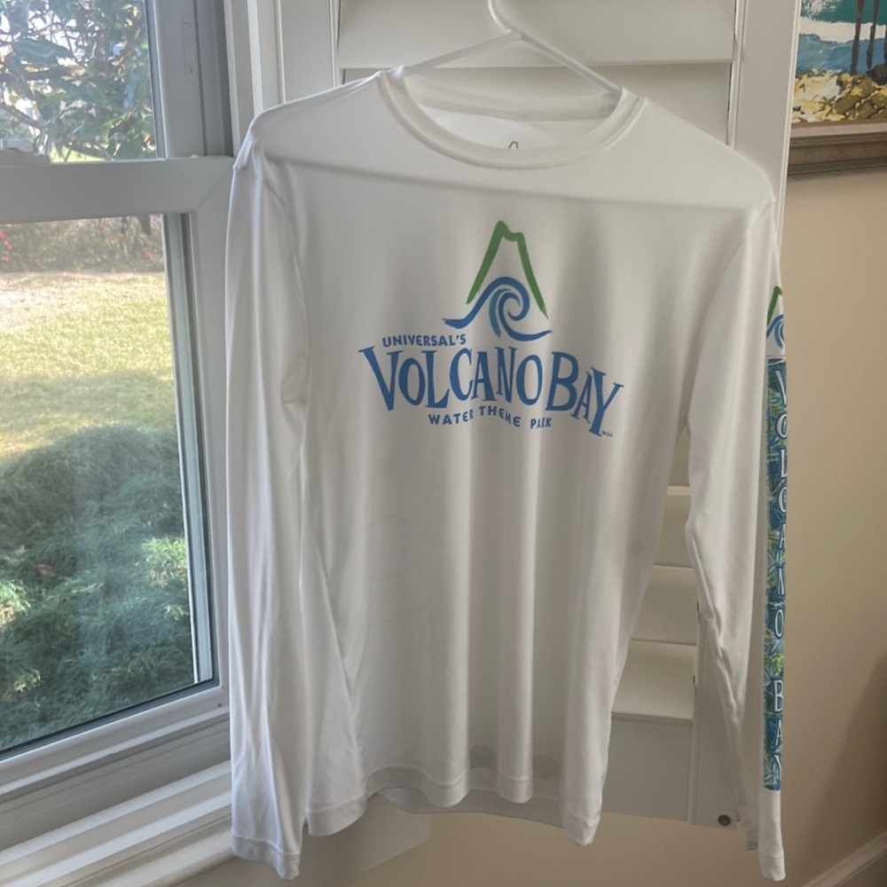 White long sleeve theme park shirt